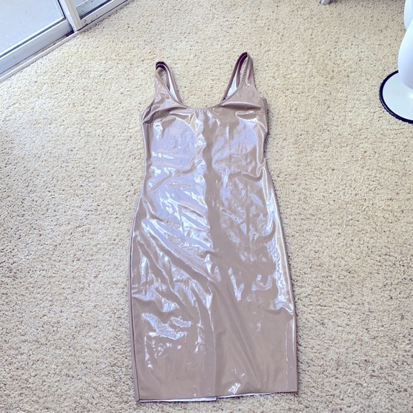 Fashion Nova latex dress - Picture 5 of 5
